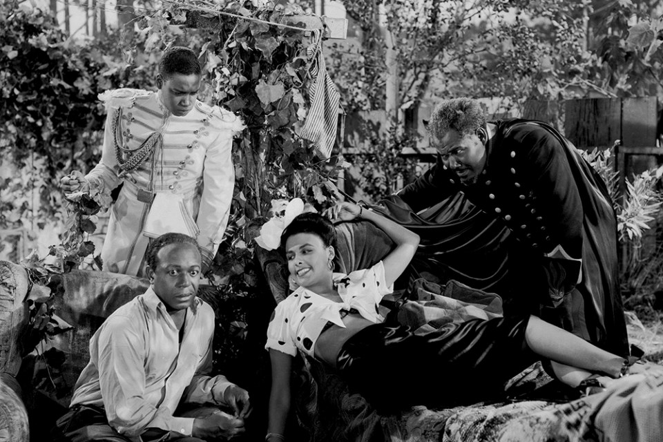 "Un petit coin aux cieux" (Cabin in the Sky) réalisé par Vincente Minnelli et (non crédité) Busby Berkeley (1943)