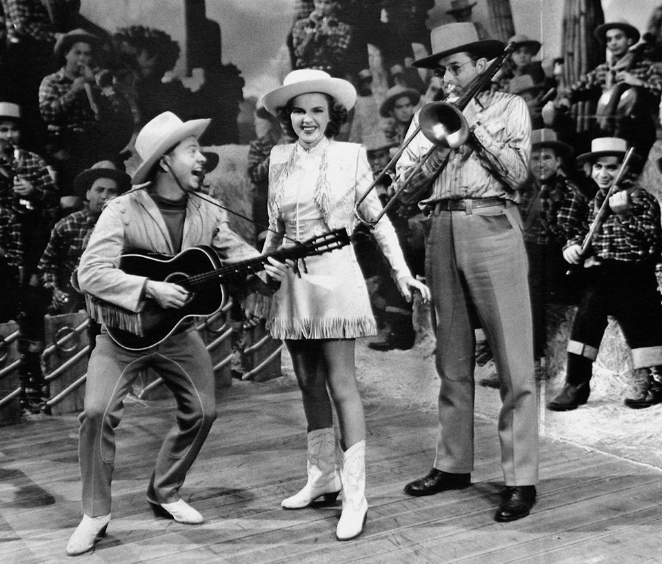 Mickey Rooney et Judy Garland dans "Girl Crazy" de Norman Taurog et Busby Berkeley (1943)