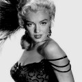 marilyn_monroe_glamour_girl_19
