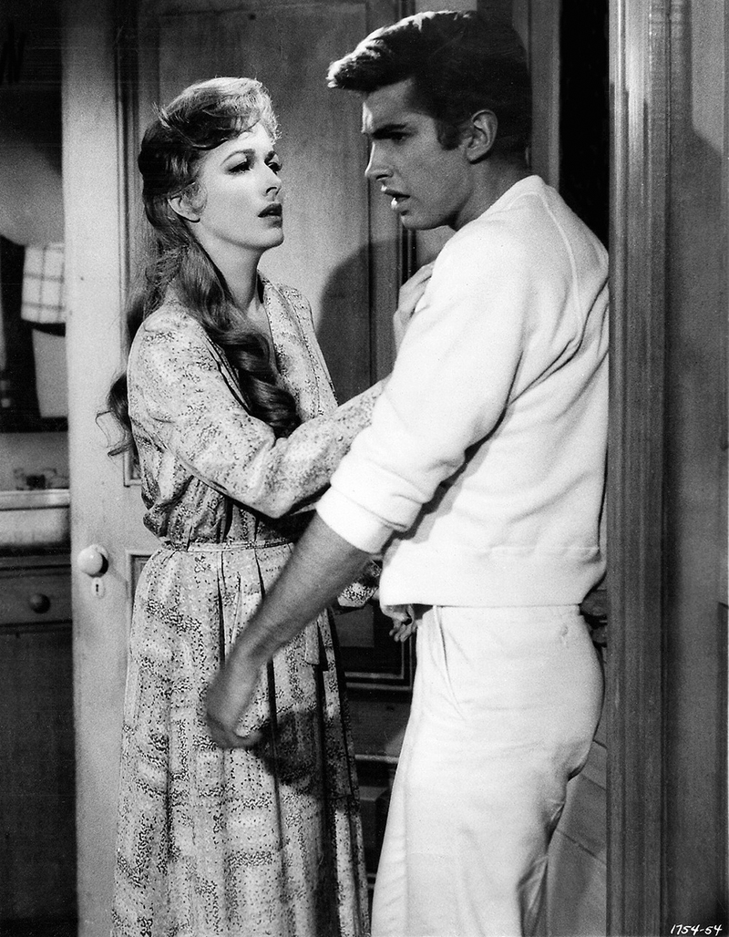 celui_qui_scandale_arrive_15