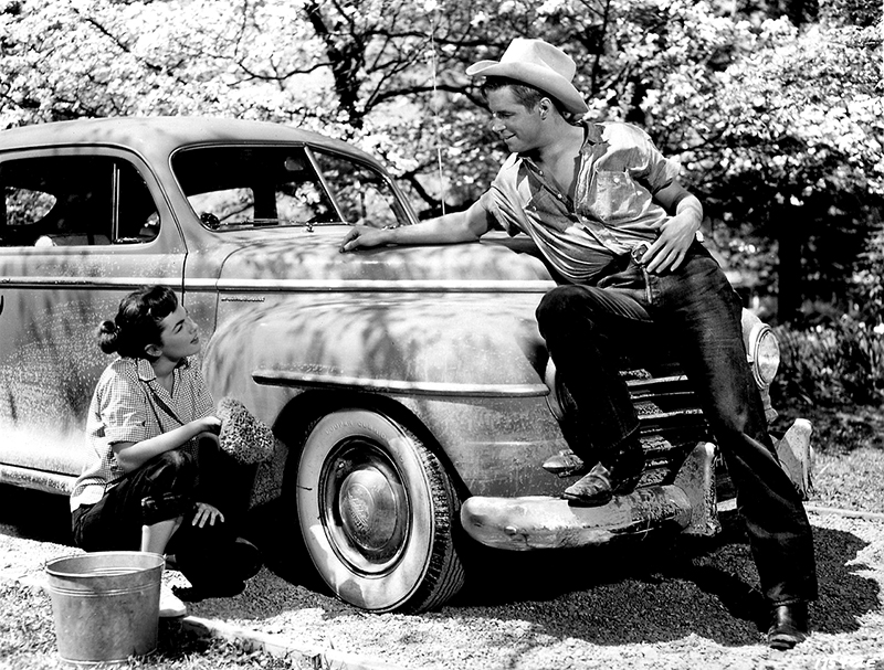 celui_qui_scandale_arrive_25