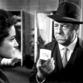 maigret_voit_rouge_02