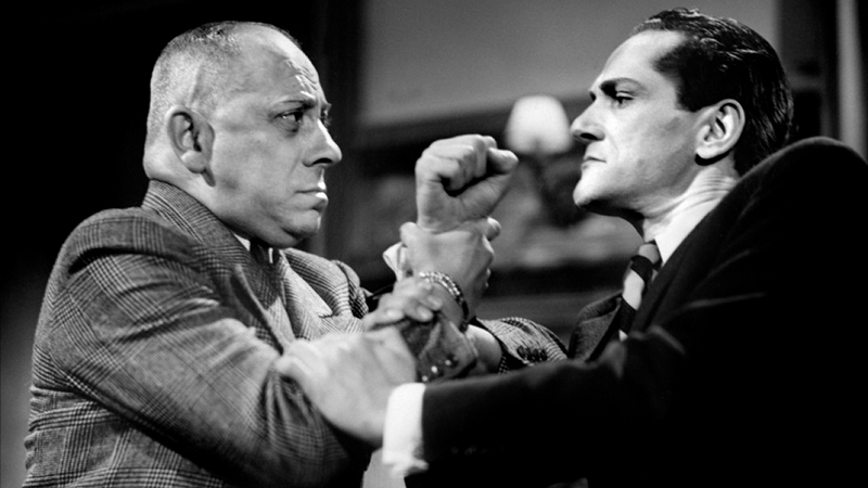 derriere_la_facade_01