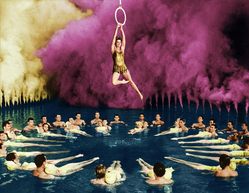 1952, THE ONE PIECE BATHING SUIT